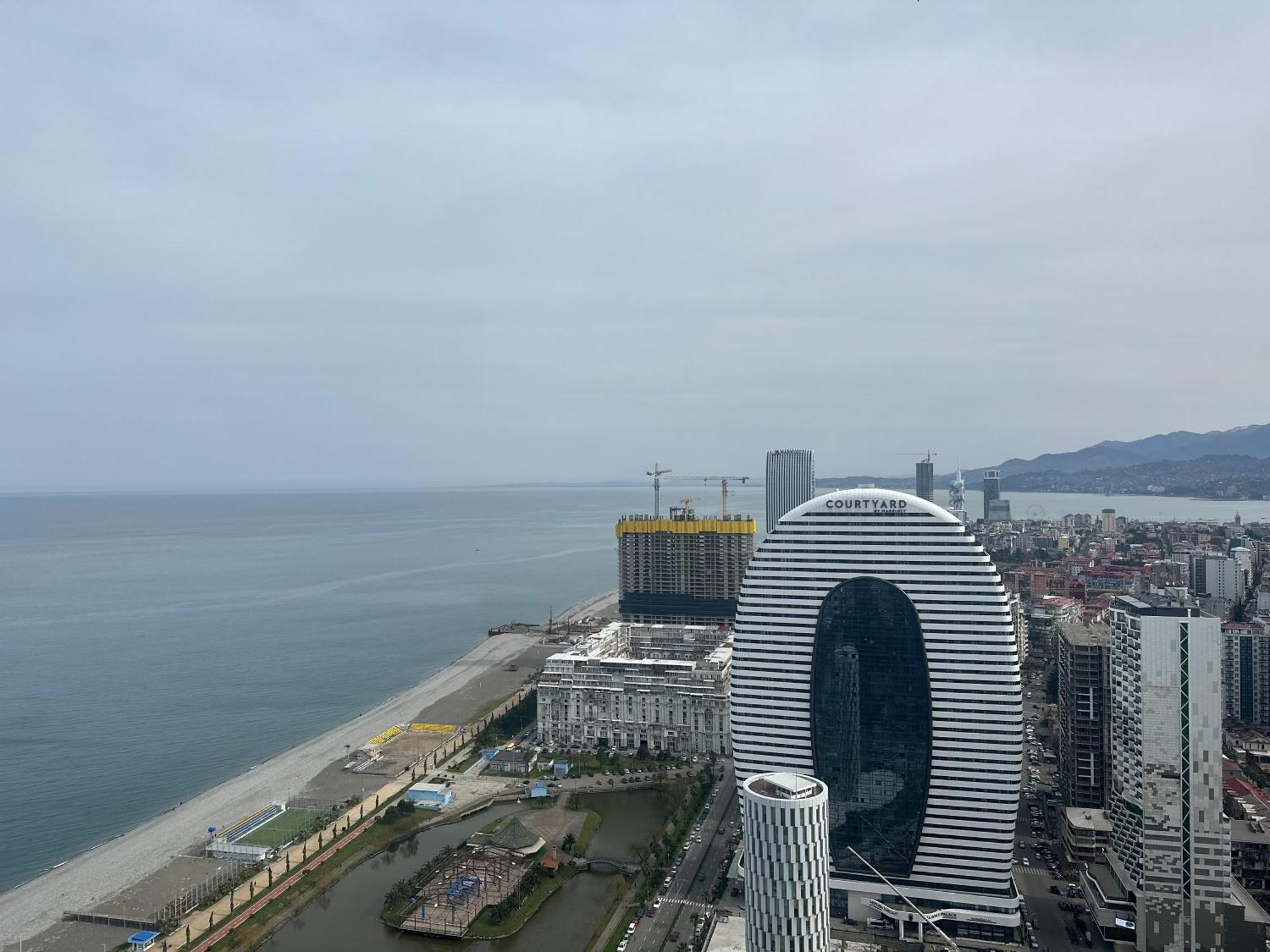 Orbi City Amazing Apartments باتومي المظهر الخارجي الصورة