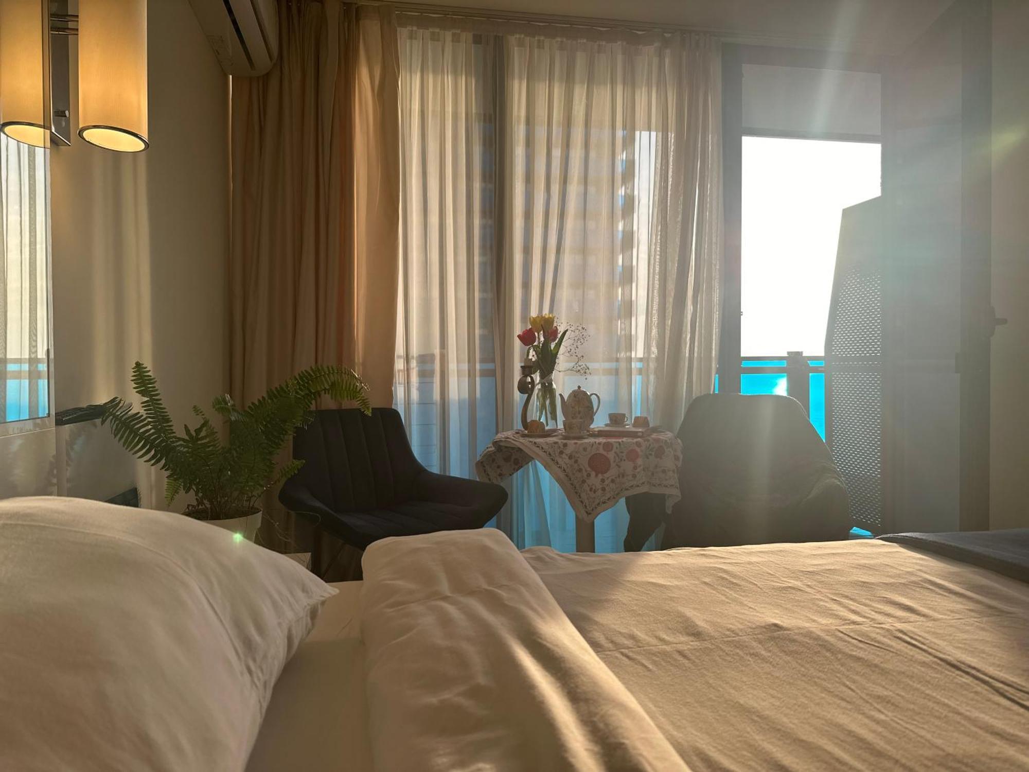 Orbi City Amazing Apartments باتومي المظهر الخارجي الصورة