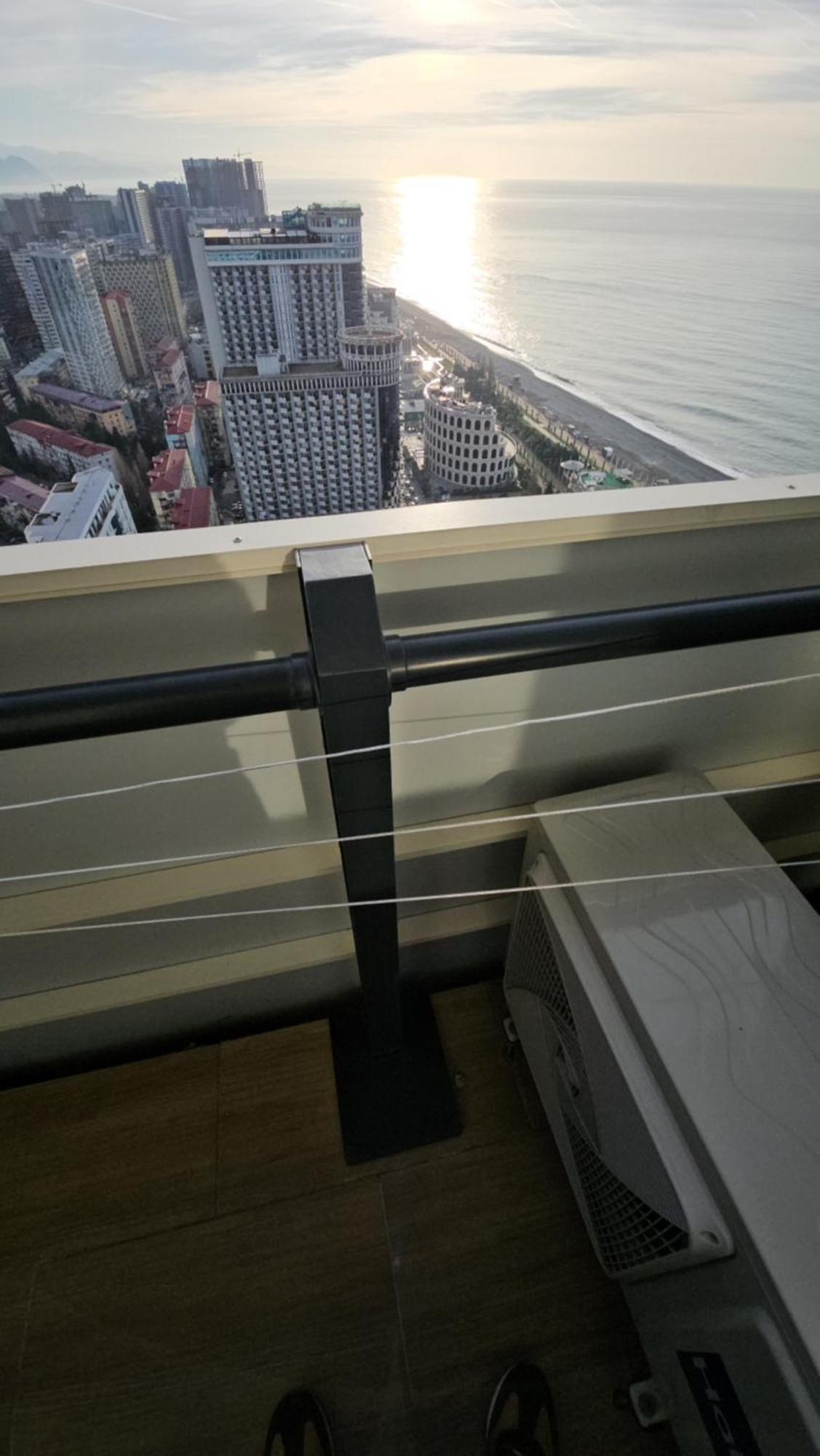 Orbi City Amazing Apartments باتومي المظهر الخارجي الصورة